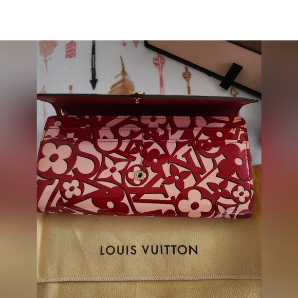 Louis Vuitton Long Wallet - Picture 12 of 13